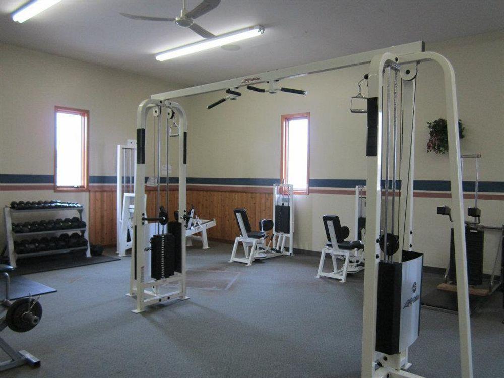 Red Pine Inn & Conference Centre Alliston ภายนอก รูปภาพ