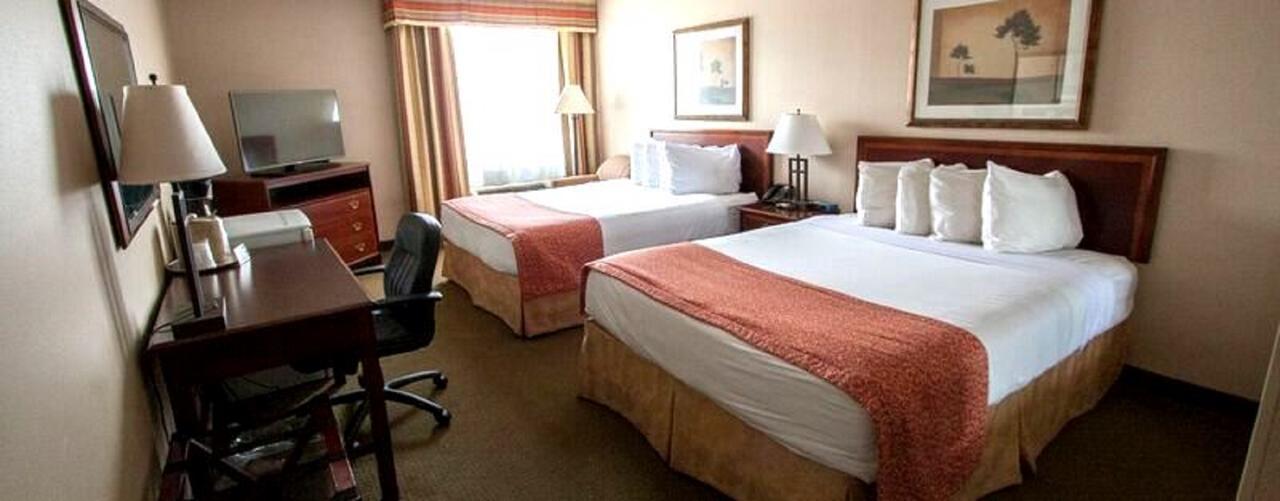 Red Pine Inn & Conference Centre Alliston ภายนอก รูปภาพ